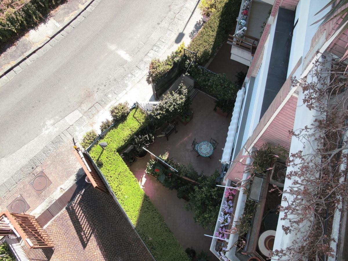 Monocamera Con Terrazzogiardino -Studette -Zona Panoramica Posillipo Неаполь Екстер'єр фото